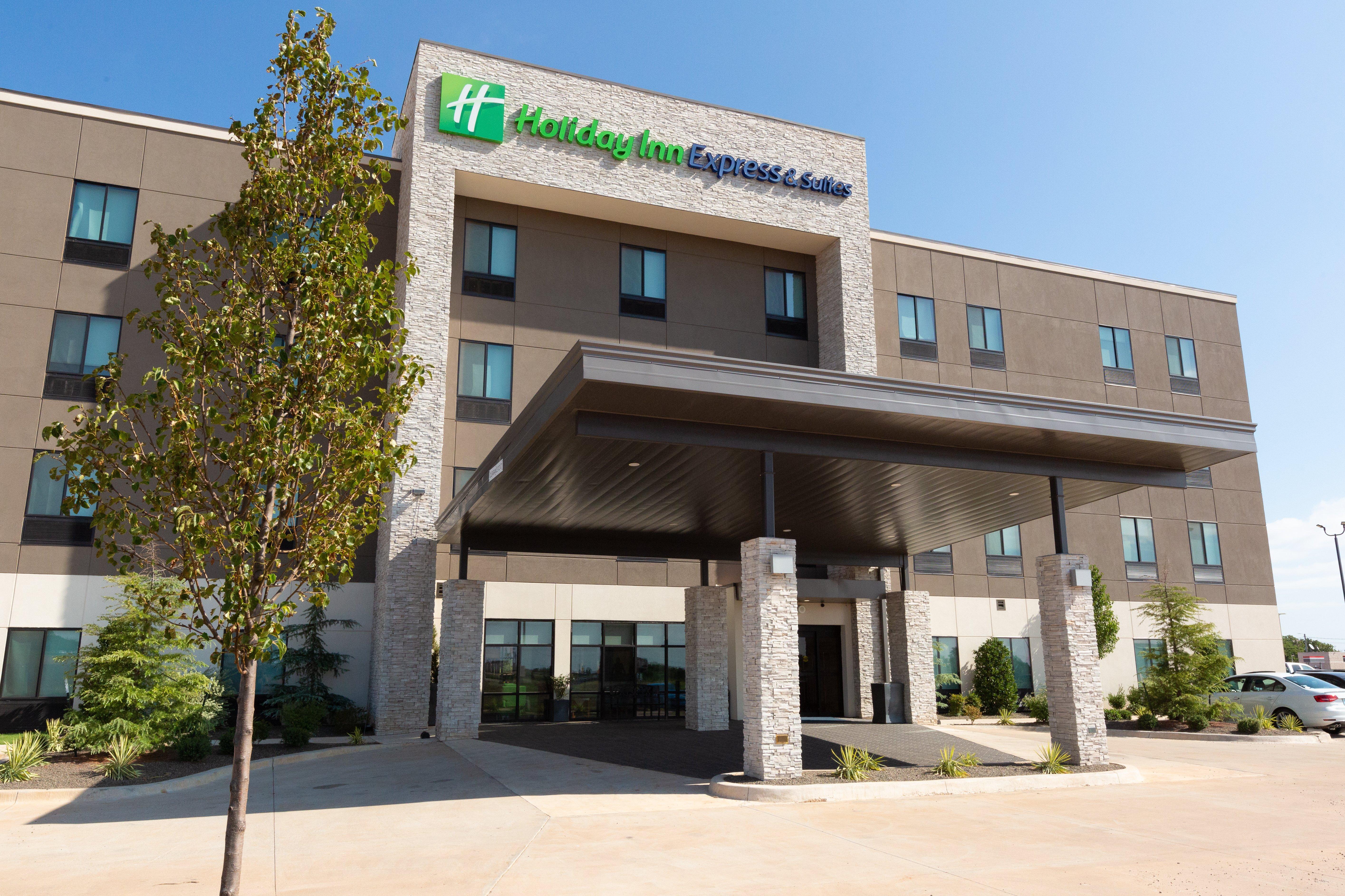 Holiday Inn Express & Suites - Kingfisher, An Ihg Hotel Экстерьер фото